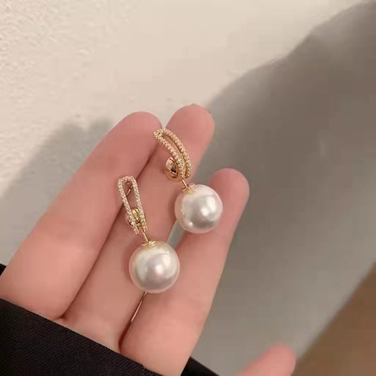 Women's Pearl Earrings