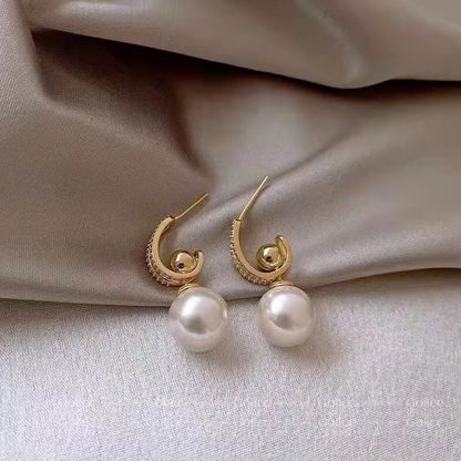Women's Pearl Earrings