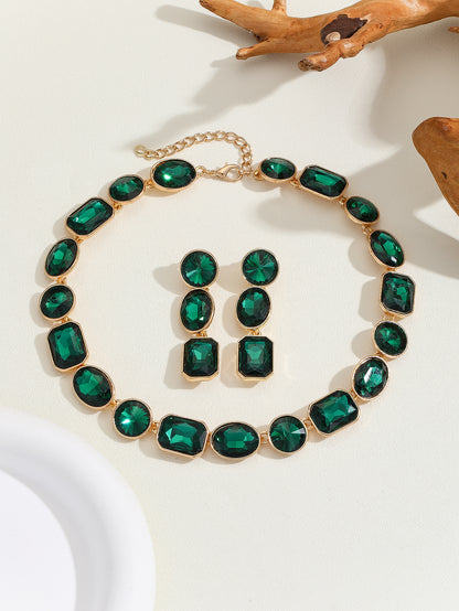 Luxurious Style Antique Style Gems Necklace For Women