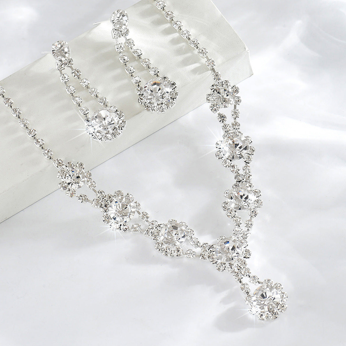 Hot Selling Simple Necklace Earrings