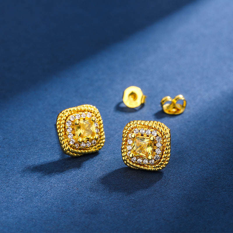 Women's Simple Gold Jewelry